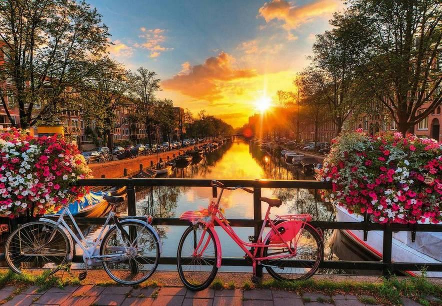 Ravensburger - Sunset in Amsterdam - 200XL Piece Jigsaw Puzzle