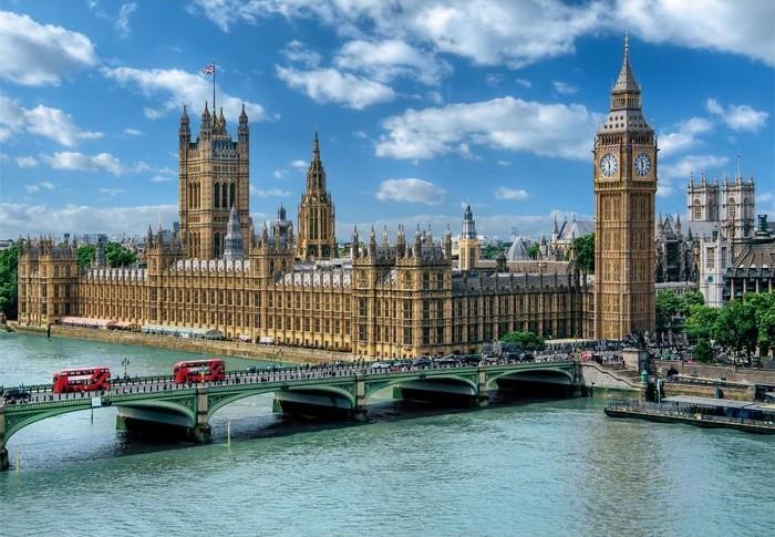 Clementoni - The Houses Of Parliament - 3000 Piece Jigsaw Puzzle